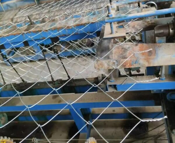 The principle of steel wire mesh